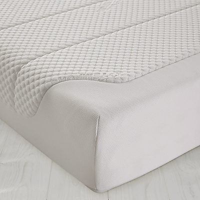 Tempur Cloud Deluxe 22 Memory Foam Mattress, Medium, Single Tempur Cloud Deluxe 22 Memory Foam Mattress, Medium, Single